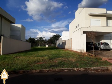 vende-se-terrenoarea-estancia-dos-ipes-uberaba-107029