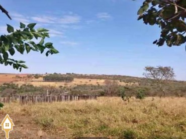 vende-se-chacara-sitios-br-050-uberaba-109245