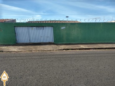 vende-se-casa-elza-amui-jardim-uberaba-110493