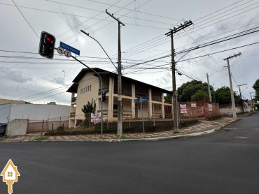 aluga-se-casa-comercial-centro-uberaba-121560