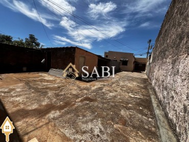 vende-se-casa-terrenoarea-casa-comercial-abadia-uberaba-140667