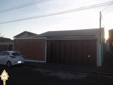 vende-residencial-casa-centro-conceicao-das-alagoas-mg-57371