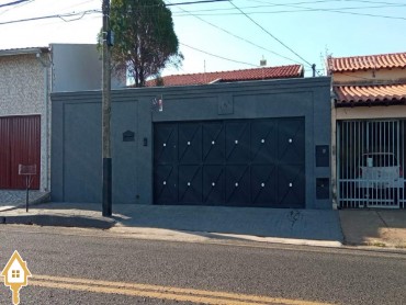vende-se-casa-elza-amui-jardim-uberaba-108642