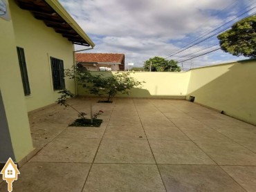 aluga-se-casa-induberaba-jardim-uberaba-138253