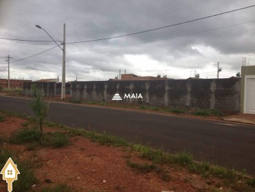 aluga-se-terrenoarea-pacaembu-uberaba-111316