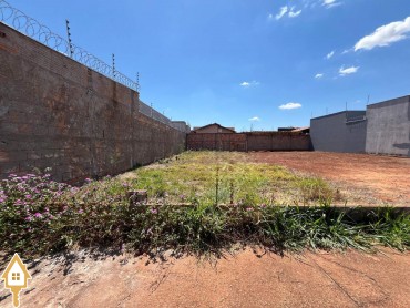vende-se-terrenoarea-laranjeiras-parque-das-uberaba-140312