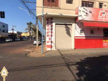 aluga-se-area-comercial-bom-retiro-uberaba-137314