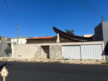 aluga-se-casa-santa-marta-uberaba-144395