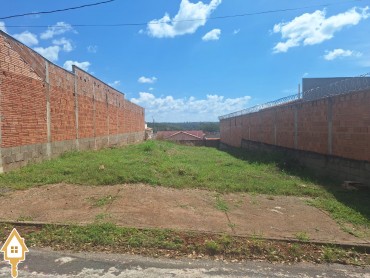 vende-se-terrenoarea-nene-gomes-jardim-uberaba-150287