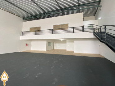 aluga-se-galpao-umuarama-uberaba-154402