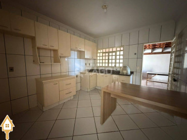 aluga-se-casa-pacaembu-uberaba-160391