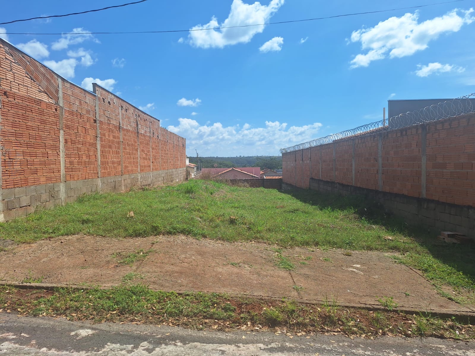 vende-se-terrenoarea-nene-gomes-jardim-uberaba-150287